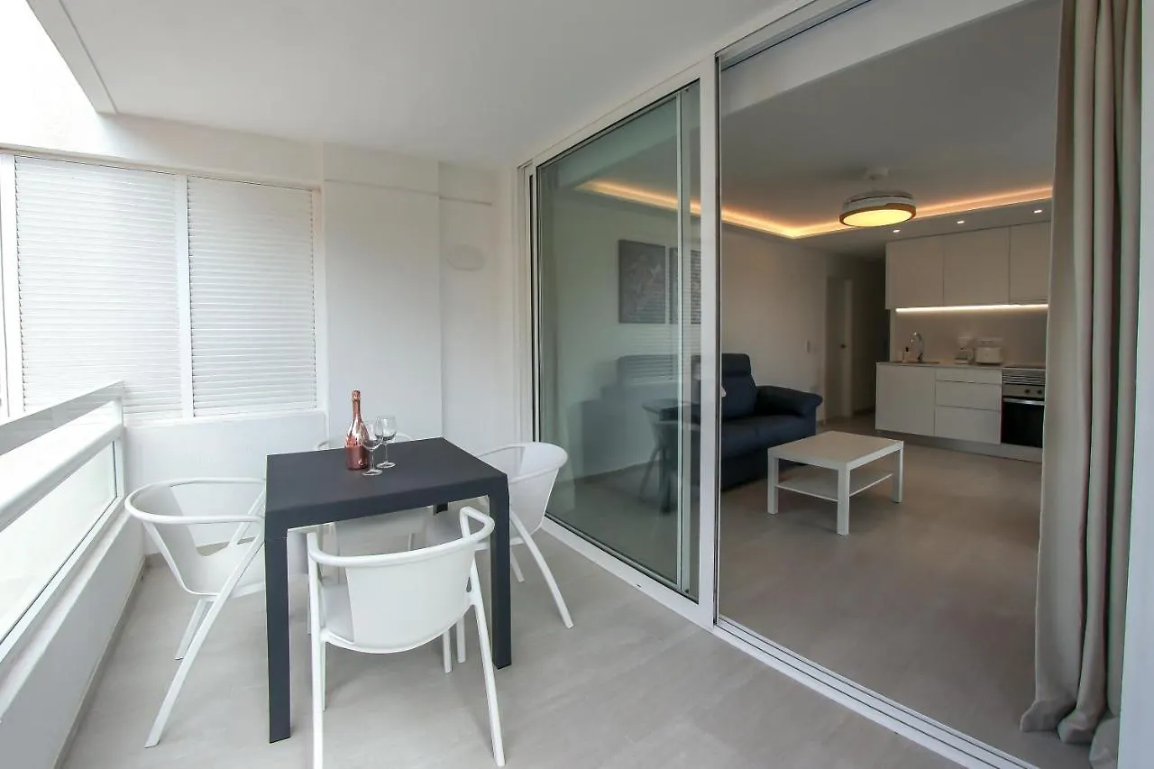 Stunning Apartment With Ocean View Playa Feñabe Hébergement de vacances