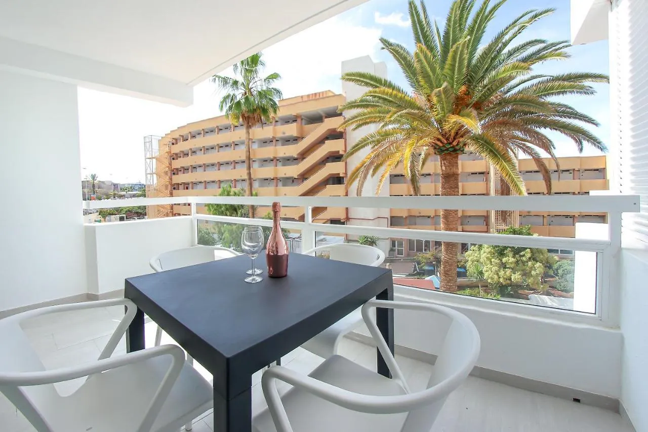 Hébergement de vacances Stunning Apartment With Ocean View Playa Feñabe