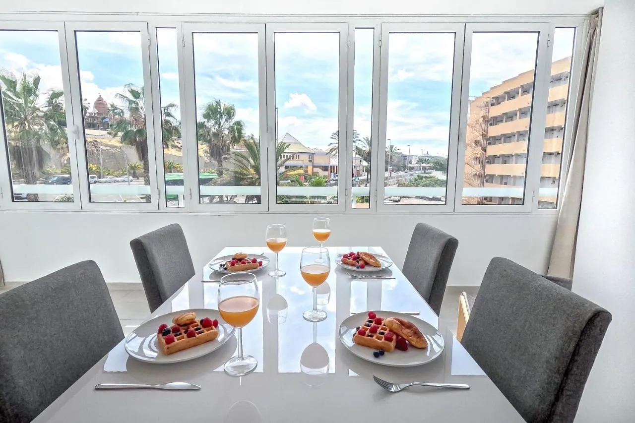 Stunning Apartment With Ocean View Playa Feñabe Hébergement de vacances