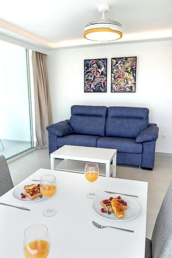 Stunning Apartment With Ocean View Playa Feñabe Hébergement de vacances